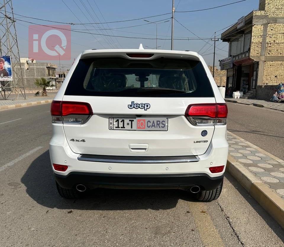 جیپ گراند شیرۆکی